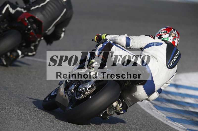 /Archiv-2024/02 29.01.-02.02.2024 Moto Center Thun Jerez/Gruppe gruen-green/backside